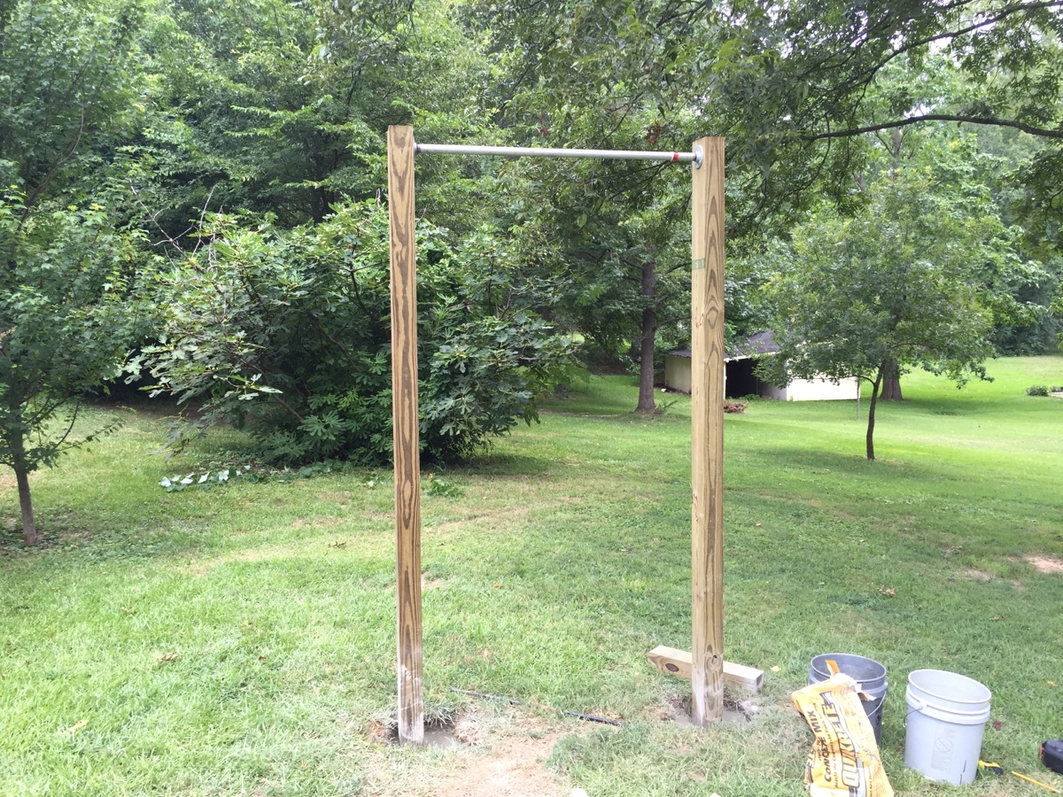 Diy backyard 2024 pull up bar